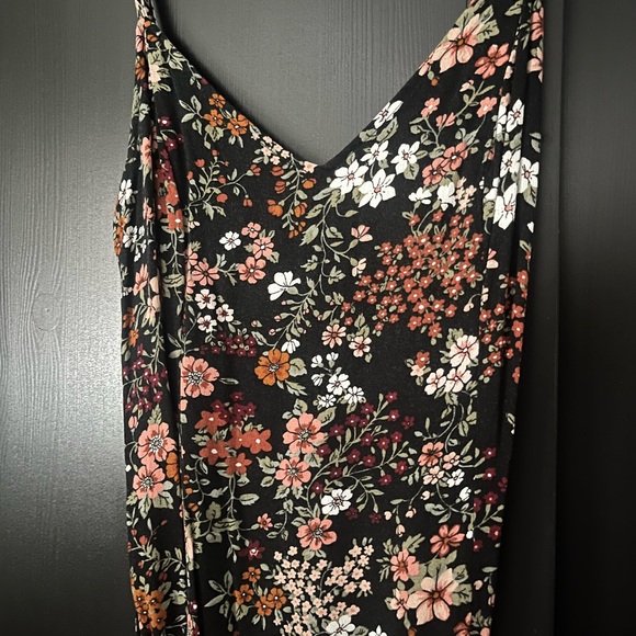 A&F floral dress with tie belt - Picture 3 of 4